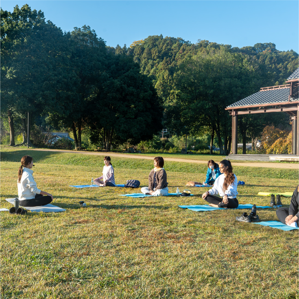 歴史の地で整える心と身体のヨガ体験