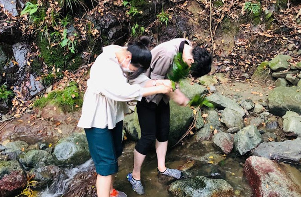明日香村で雨乞いアドベンチャーの様子