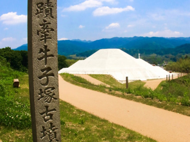 奈良県明日香村の牽牛子塚古墳