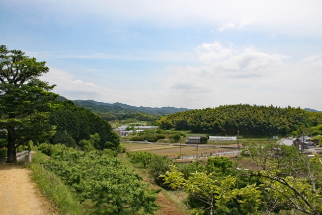 明日香村の天武・持統天皇陵からの景色