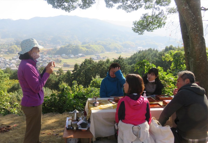 明日香村で朝景色トレッキングツアー