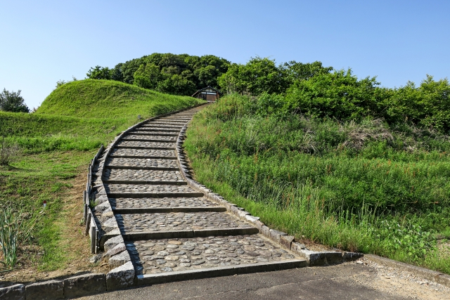 明日香村の天武・持統天皇陵への階段